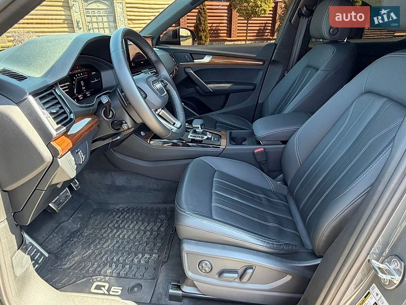 Внедорожник / Кроссовер Audi Q5 2023 в Киеве