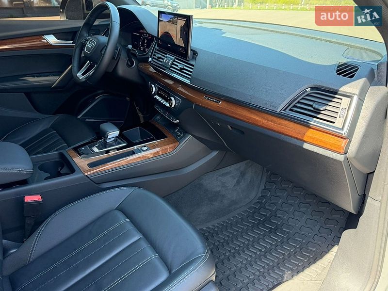 Внедорожник / Кроссовер Audi Q5 2023 в Киеве