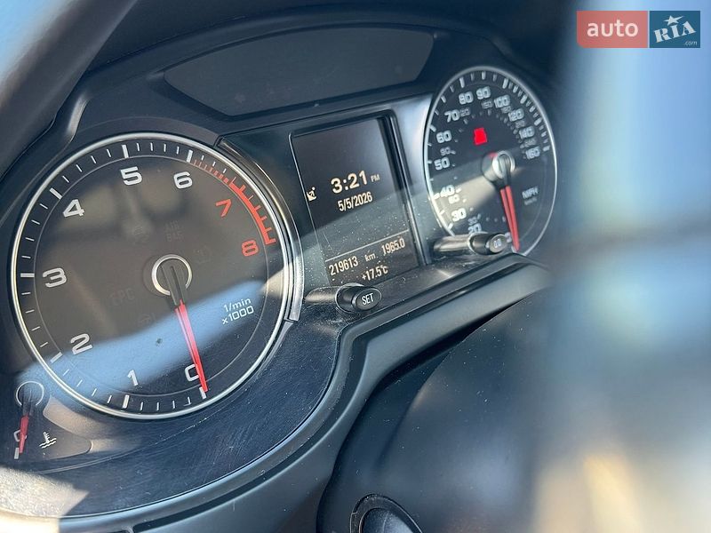Внедорожник / Кроссовер Audi Q5 2015 в Полтаве