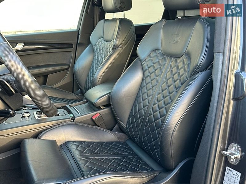 Внедорожник / Кроссовер Audi Q5 2018 в Киеве