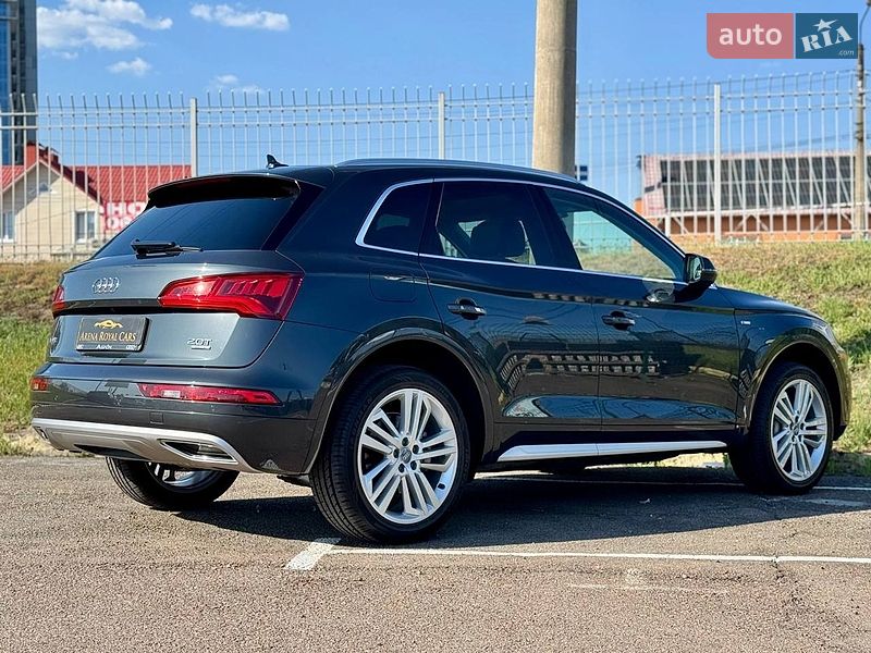 Внедорожник / Кроссовер Audi Q5 2017 в Киеве