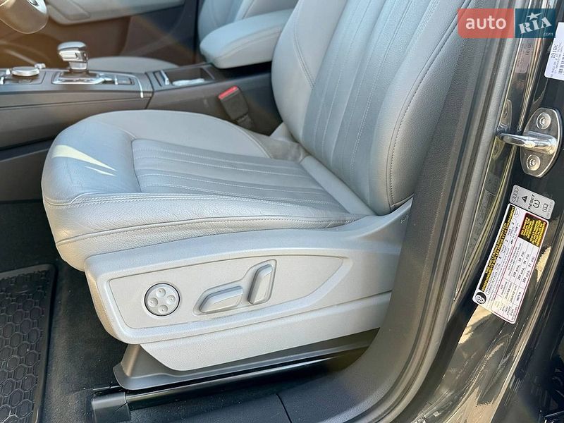 Внедорожник / Кроссовер Audi Q5 2017 в Киеве