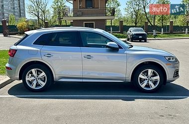 Внедорожник / Кроссовер Audi Q5 2019 в Киеве