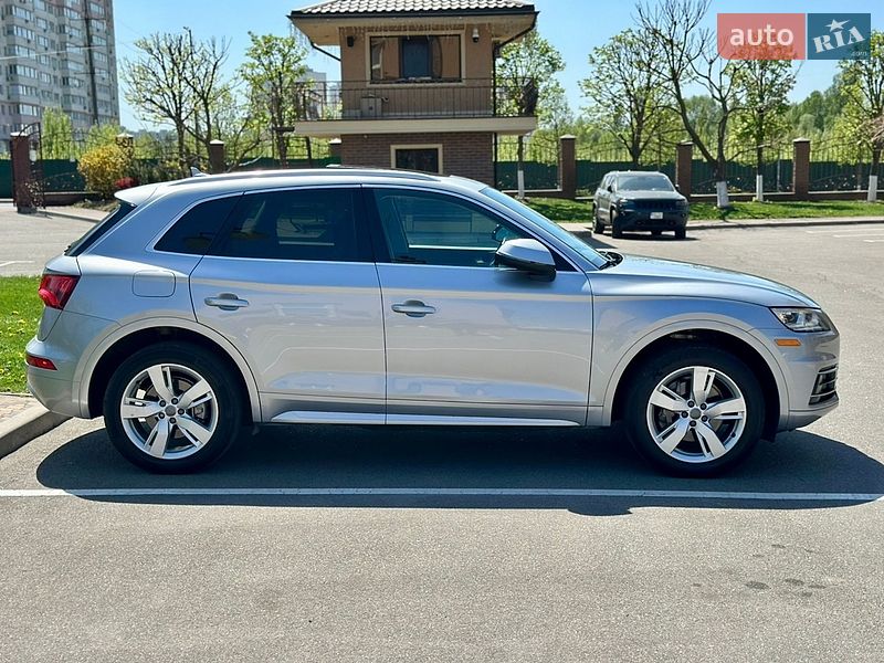 Внедорожник / Кроссовер Audi Q5 2019 в Киеве
