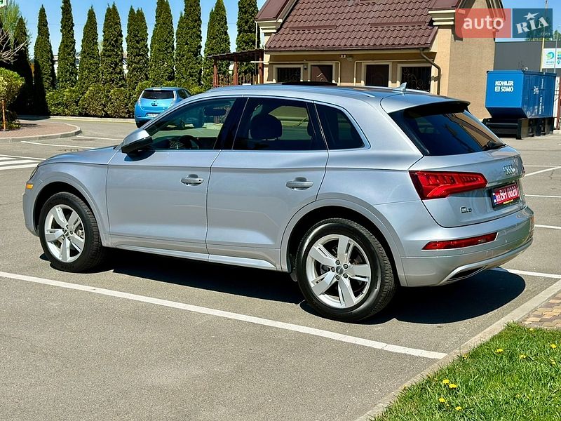 Внедорожник / Кроссовер Audi Q5 2019 в Киеве