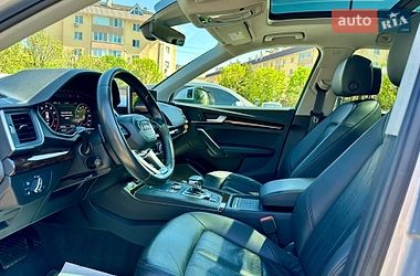 Внедорожник / Кроссовер Audi Q5 2019 в Киеве