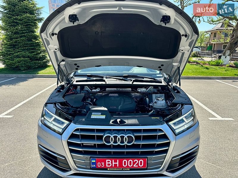 Внедорожник / Кроссовер Audi Q5 2019 в Киеве