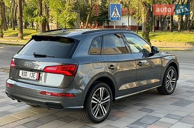 Внедорожник / Кроссовер Audi Q5 2019 в Днепре