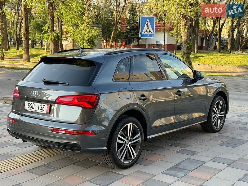 Внедорожник / Кроссовер Audi Q5 2019 в Днепре