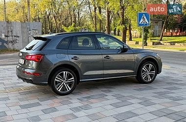 Внедорожник / Кроссовер Audi Q5 2019 в Днепре