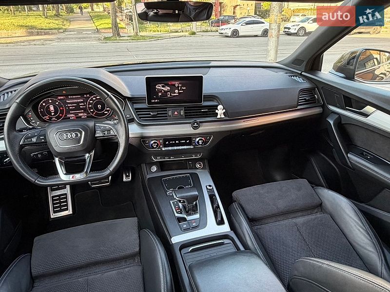 Внедорожник / Кроссовер Audi Q5 2019 в Днепре