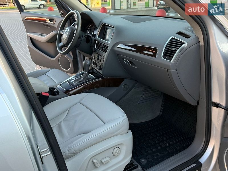 Внедорожник / Кроссовер Audi Q5 2012 в Житомире