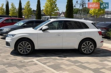 Внедорожник / Кроссовер Audi Q5 2018 в Киеве
