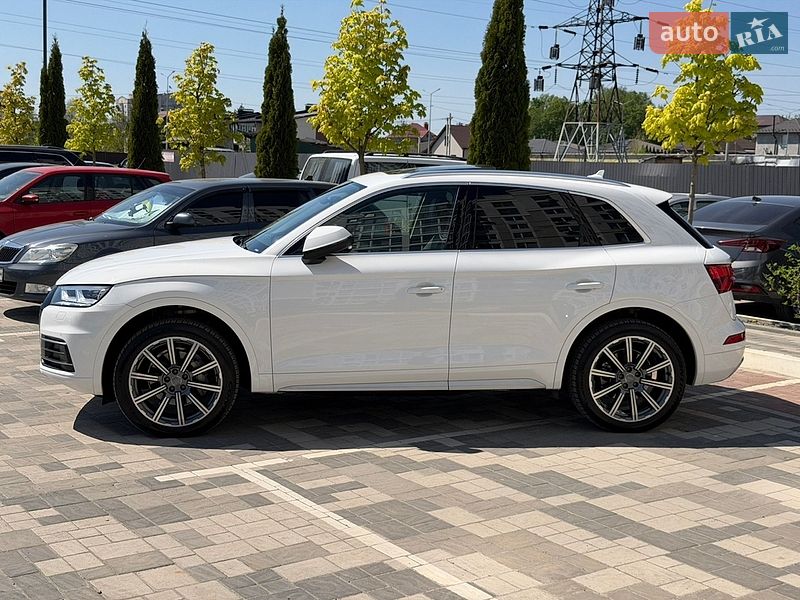 Внедорожник / Кроссовер Audi Q5 2018 в Киеве