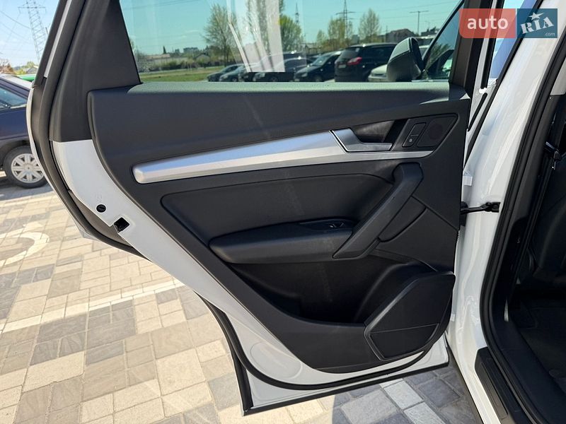 Внедорожник / Кроссовер Audi Q5 2018 в Киеве