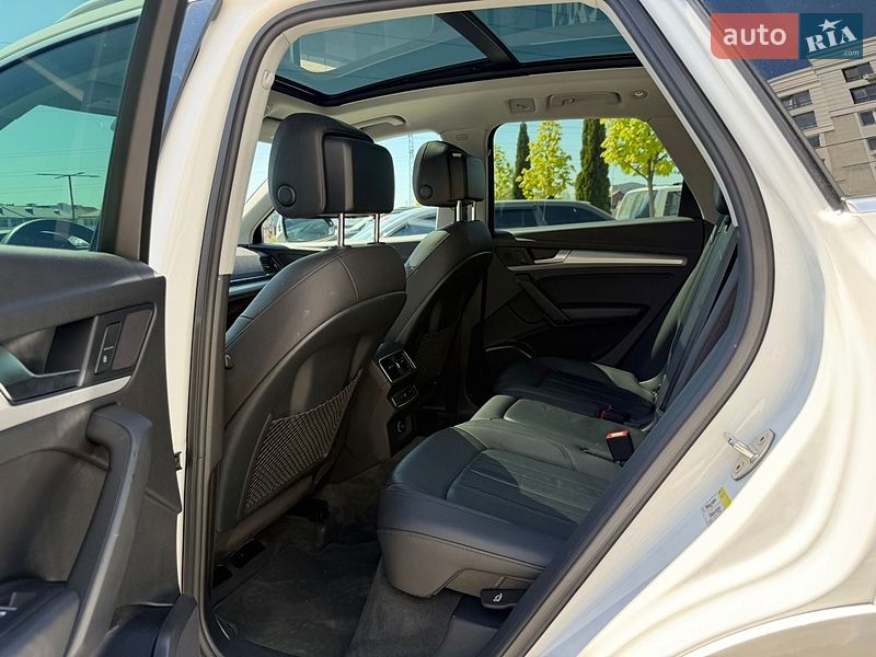 Внедорожник / Кроссовер Audi Q5 2018 в Киеве