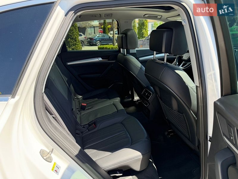 Внедорожник / Кроссовер Audi Q5 2018 в Киеве