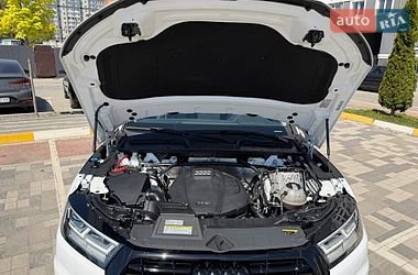 Внедорожник / Кроссовер Audi Q5 2018 в Киеве