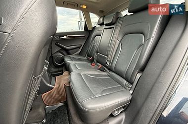 Внедорожник / Кроссовер Audi Q5 2011 в Стрые
