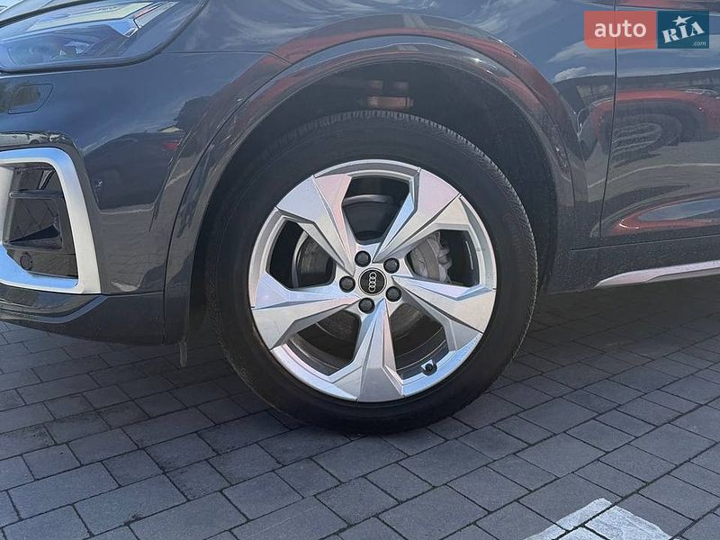 Внедорожник / Кроссовер Audi Q5 2020 в Львове