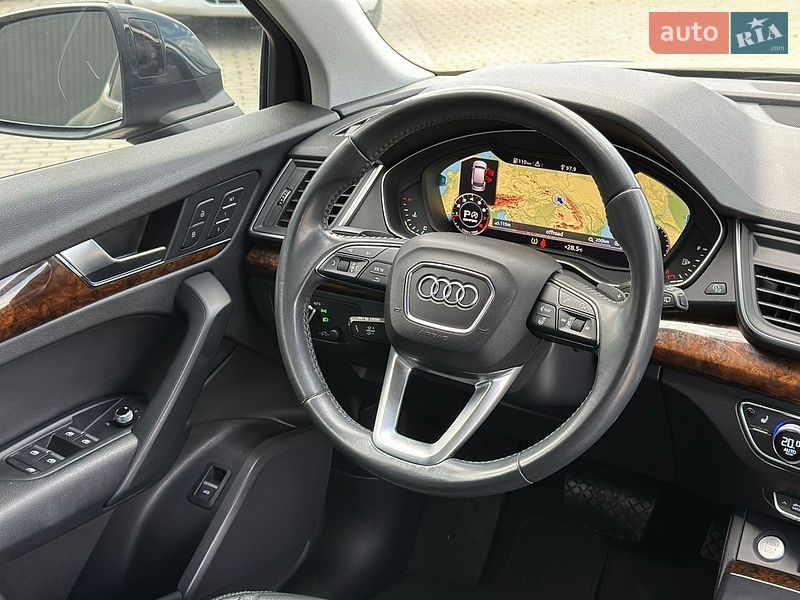 Внедорожник / Кроссовер Audi Q5 2018 в Ужгороде