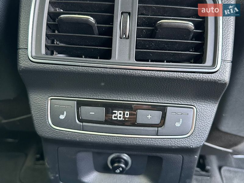 Внедорожник / Кроссовер Audi Q5 2018 в Ужгороде
