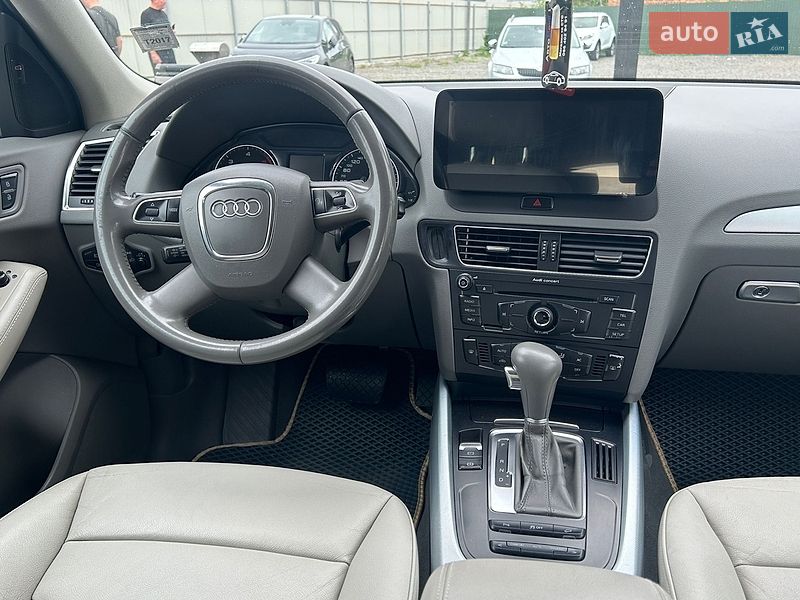 Внедорожник / Кроссовер Audi Q5 2012 в Мукачево