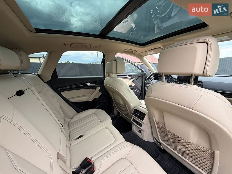 Внедорожник / Кроссовер Audi Q5 2022 в Стрые