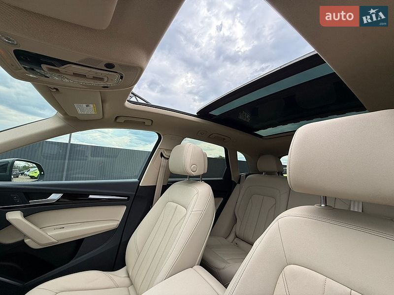 Внедорожник / Кроссовер Audi Q5 2022 в Стрые