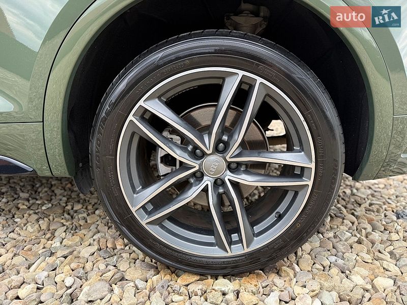 Внедорожник / Кроссовер Audi Q5 2022 в Стрые