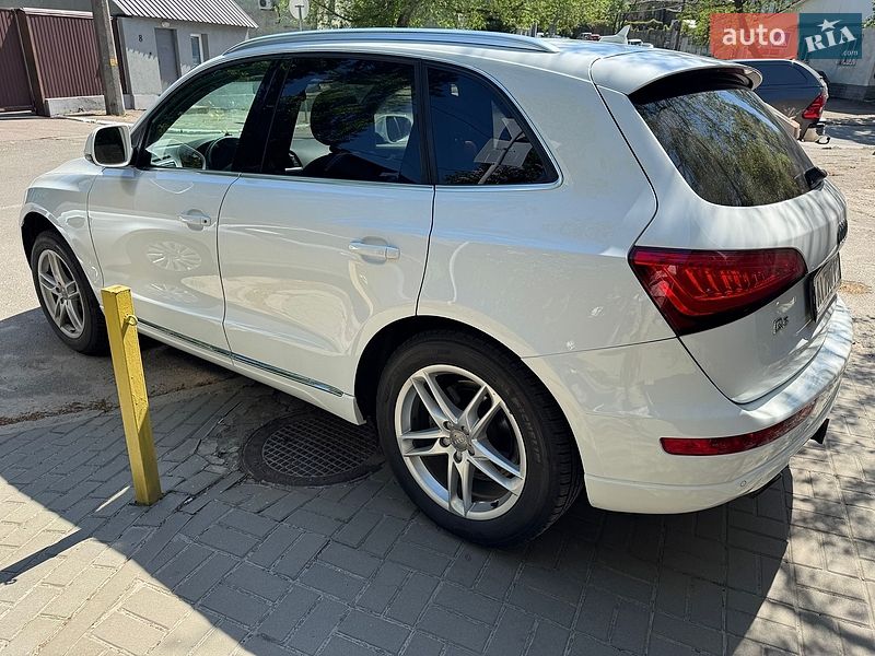 Внедорожник / Кроссовер Audi Q5 2013 в Буче