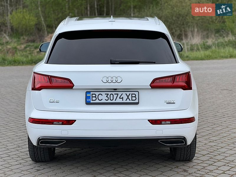 Внедорожник / Кроссовер Audi Q5 2017 в Львове