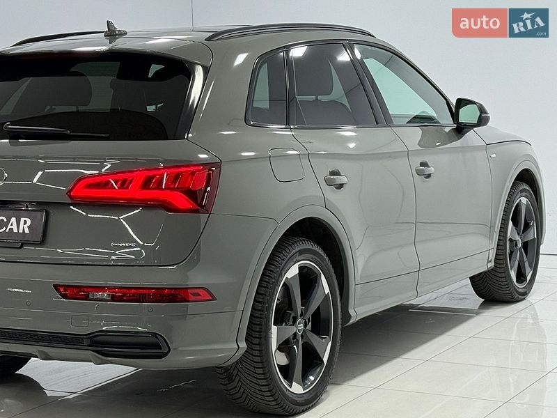 Внедорожник / Кроссовер Audi Q5 2019 в Одессе