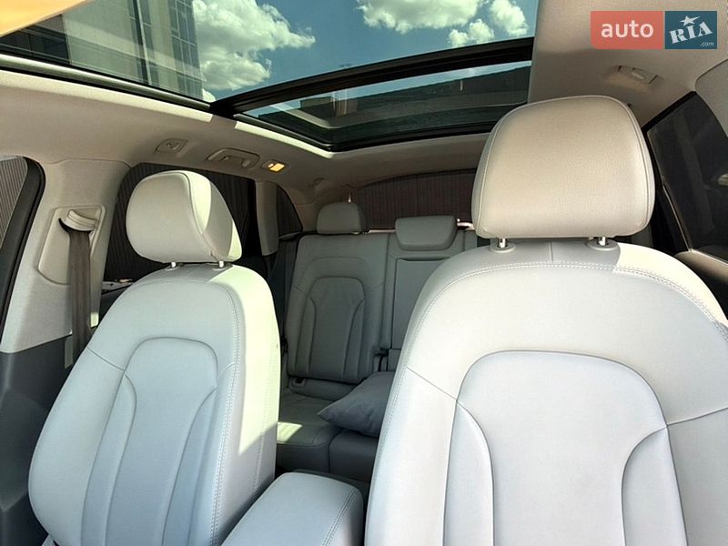 Позашляховик / Кросовер Audi Q5 2012 в Івано-Франківську