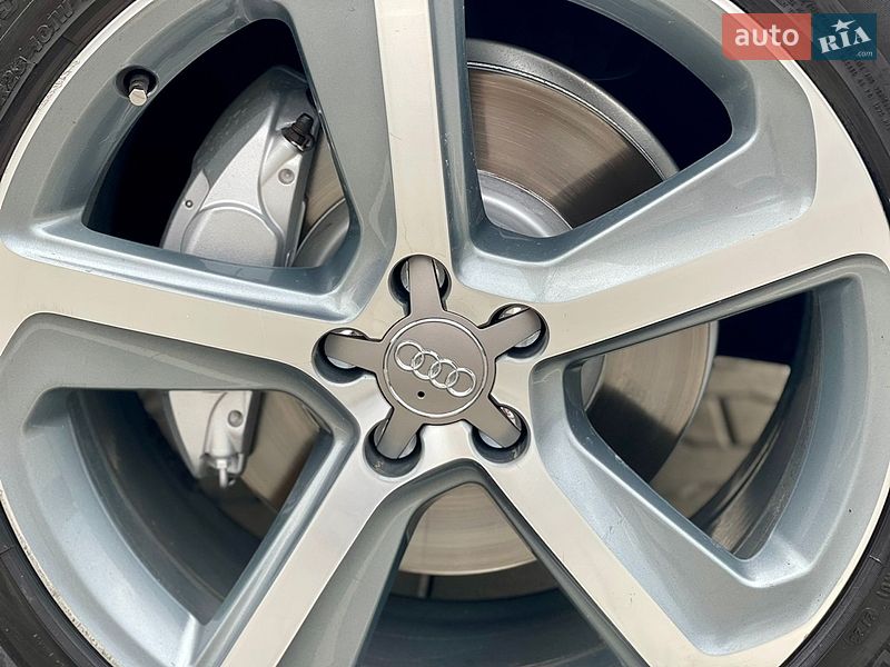 Внедорожник / Кроссовер Audi Q5 2014 в Ровно