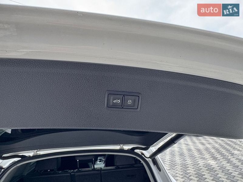 Внедорожник / Кроссовер Audi Q5 2018 в Ивано-Франковске