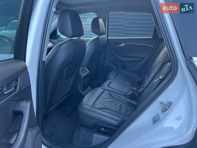 Позашляховик / Кросовер Audi Q5 2016 в Володимирі фото 23 Позашляховик / Кросовер Audi Q5 2016 в Володимирі