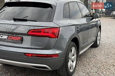 Внедорожник / Кроссовер Audi Q5 2017 в Стрые