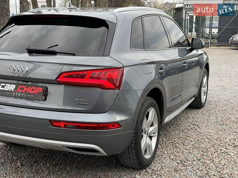 Внедорожник / Кроссовер Audi Q5 2017 в Стрые