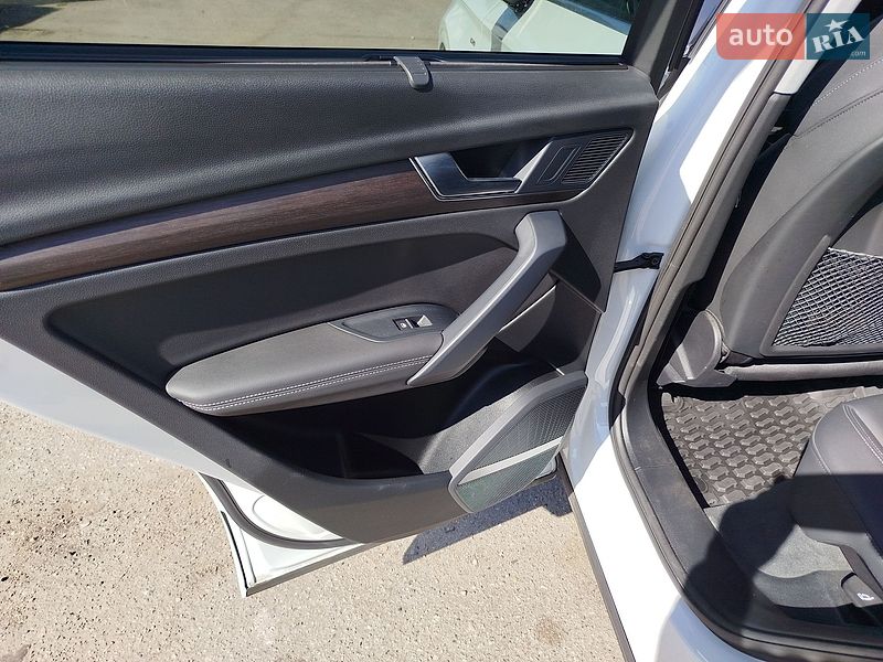 Внедорожник / Кроссовер Audi Q5 2023 в Запорожье