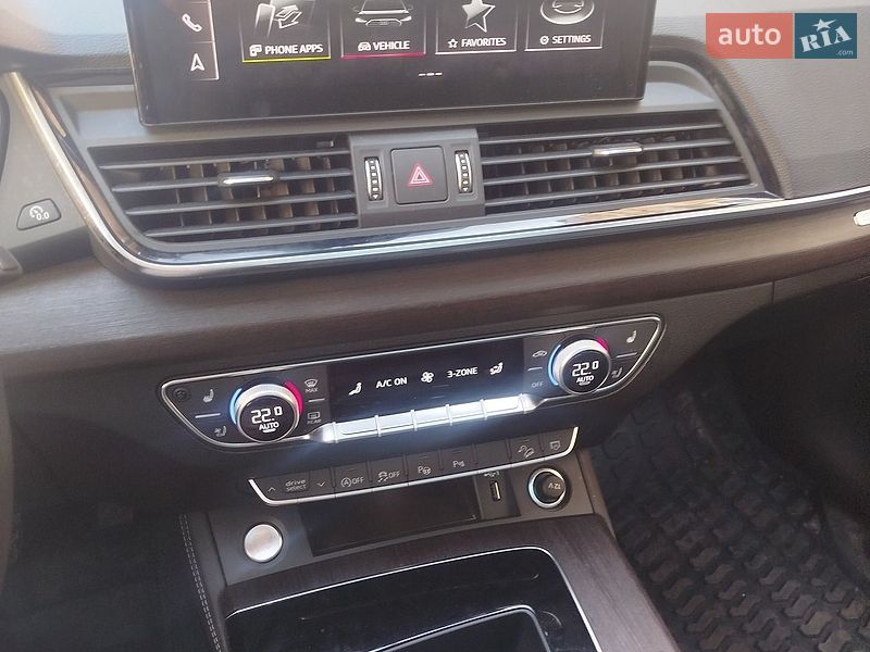 Внедорожник / Кроссовер Audi Q5 2023 в Запорожье