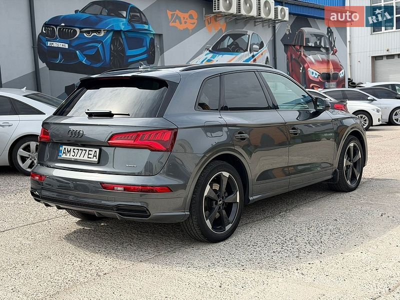 Внедорожник / Кроссовер Audi Q5 2019 в Житомире