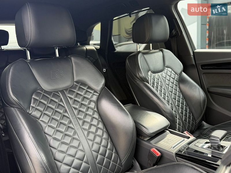 Внедорожник / Кроссовер Audi Q5 2019 в Житомире