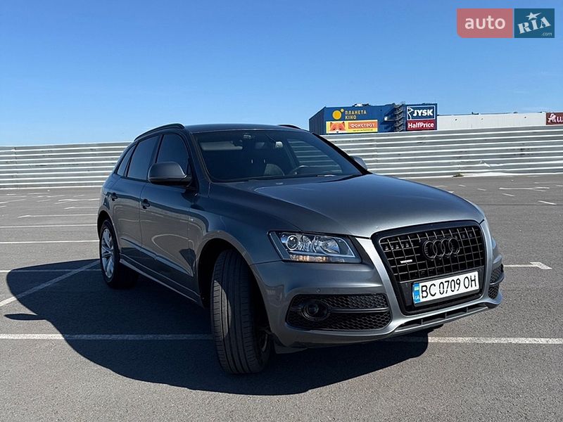 Внедорожник / Кроссовер Audi Q5 2012 в Тернополе