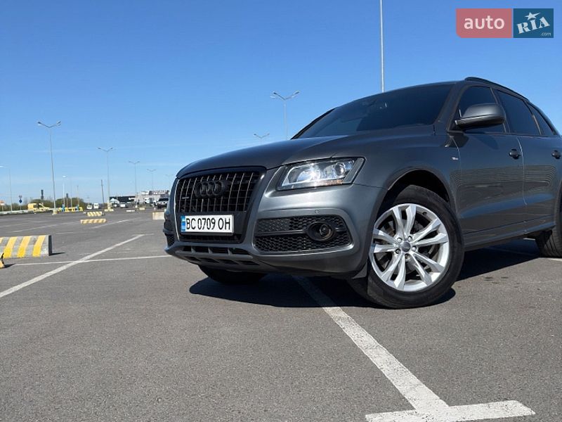 Внедорожник / Кроссовер Audi Q5 2012 в Тернополе