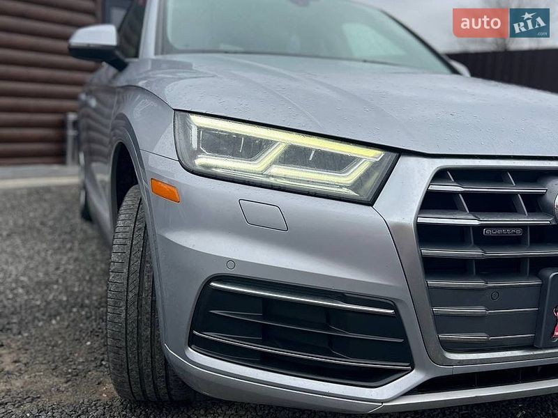 Внедорожник / Кроссовер Audi Q5 2019 в Тернополе