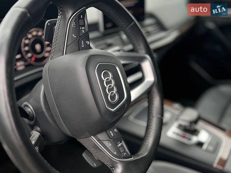 Внедорожник / Кроссовер Audi Q5 2019 в Тернополе
