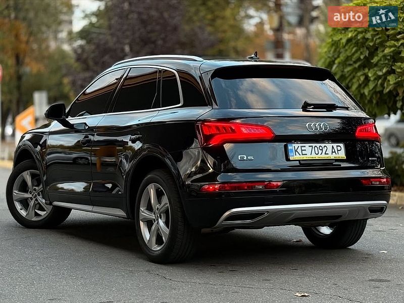 Внедорожник / Кроссовер Audi Q5 2020 в Львове