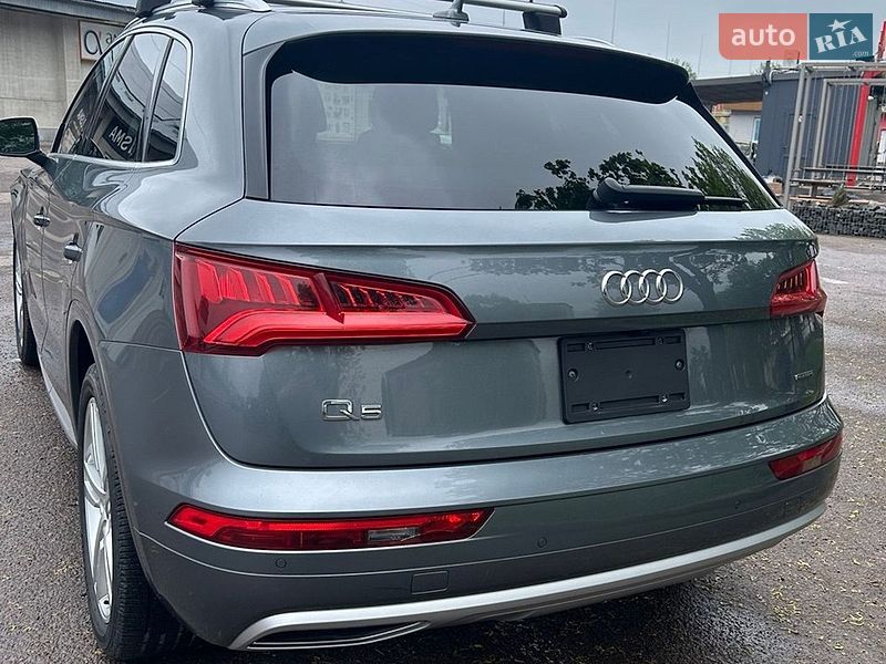 Внедорожник / Кроссовер Audi Q5 2019 в Львове