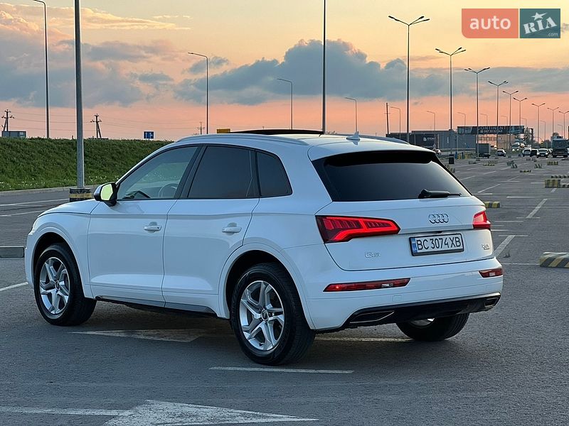 Внедорожник / Кроссовер Audi Q5 2017 в Львове